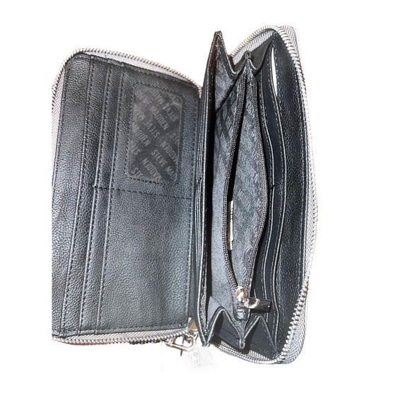STEVE MADDEN ZIP AROUND WALLET WRISTLET
NWT - Picture 6 of 10